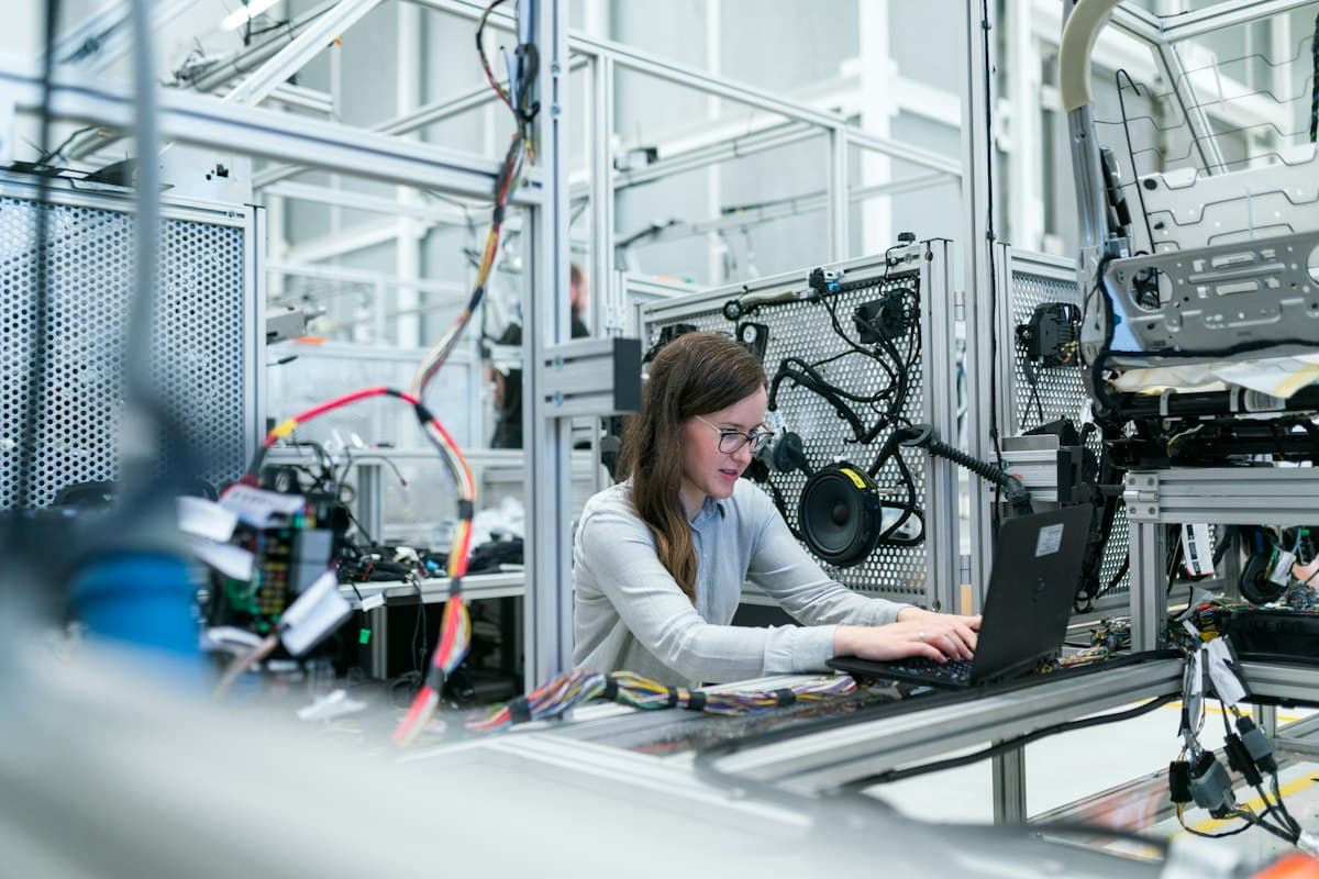 Mechanical design, CAD concepts and precision manufacturing